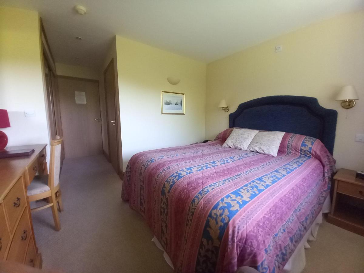 Golden Ball Hotel Elsworth Oda fotoğraf